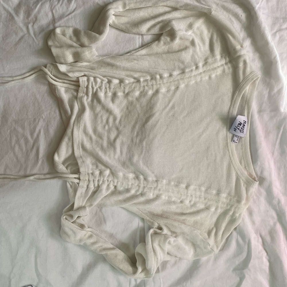 Sheer white cropped pull top